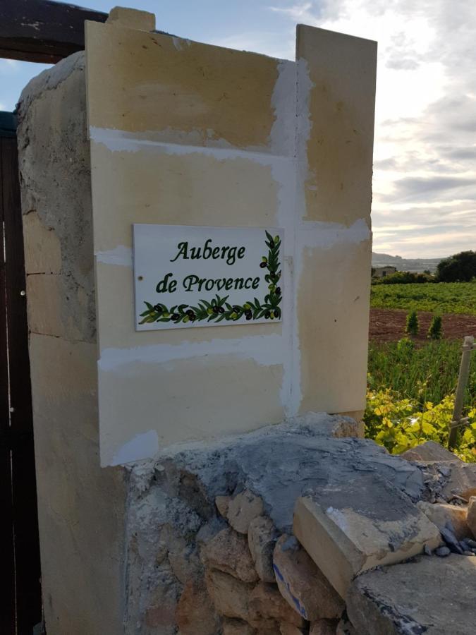 Auberge de Provence Hostal Siggiewi Exterior foto